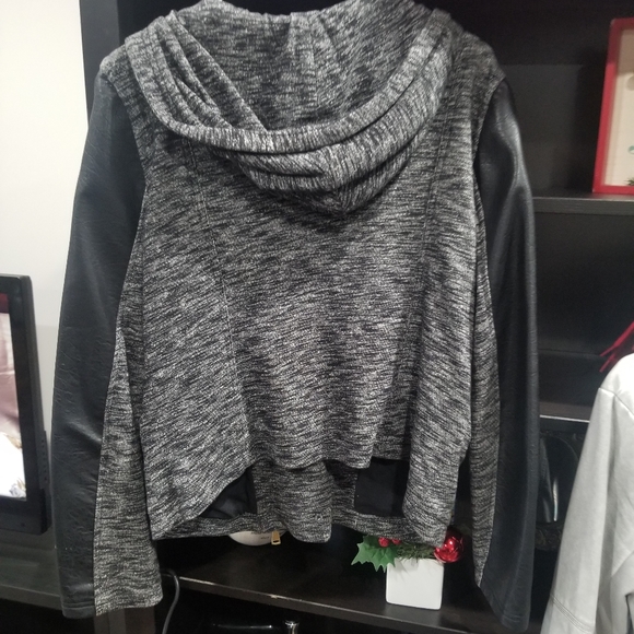 Express jacket/ jackets. - Picture 2 of 3